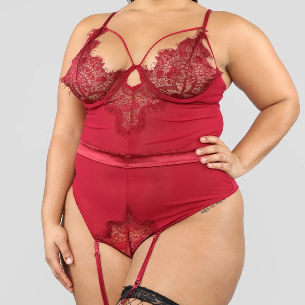 Fashion Nova Special Kind of Lover Teddy-Burgundy